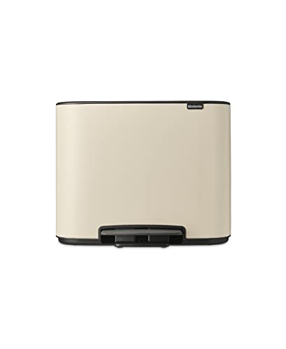 Brabantia - Bo Cubo de Pedal 23+11L - Papelera de Reciclaje Grande Cocina - Tapa de Cierre Suave - Cubo Interior Extraíble - Antideslizante - Bolsas de Basura Incluidas - Soft Beige - 54 x 37 x 44 cm